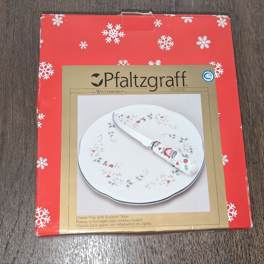 Pfaltzgraff Winterberry Cheese Tray With Sculpted Slicer Knife , Christmas Berry